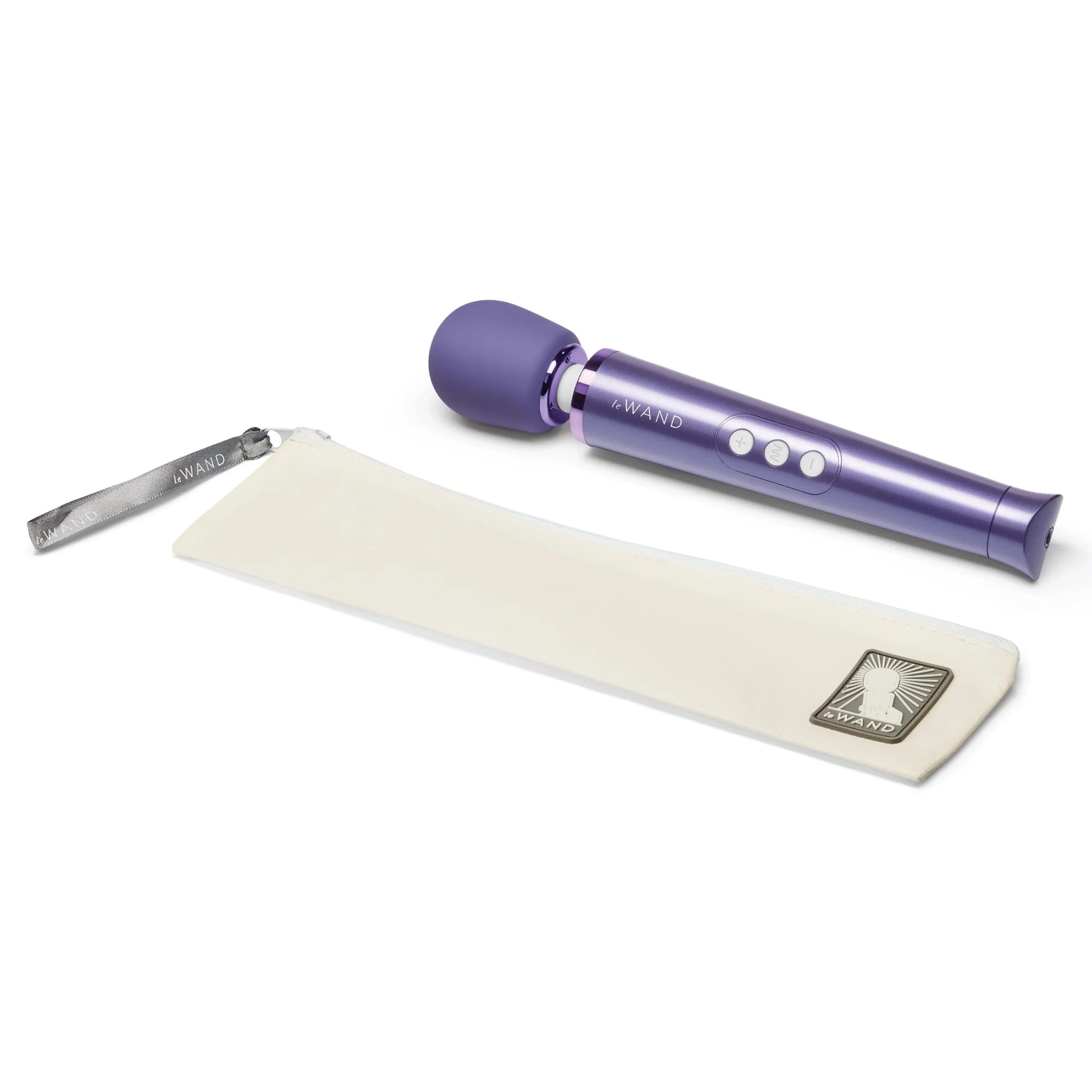 Le Wand Petite Rechargeable Wand Massager - Image 11