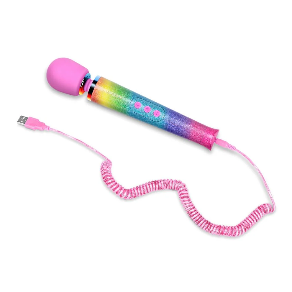 Le Wand Petite Rechargeable Wand Massager - Image 4